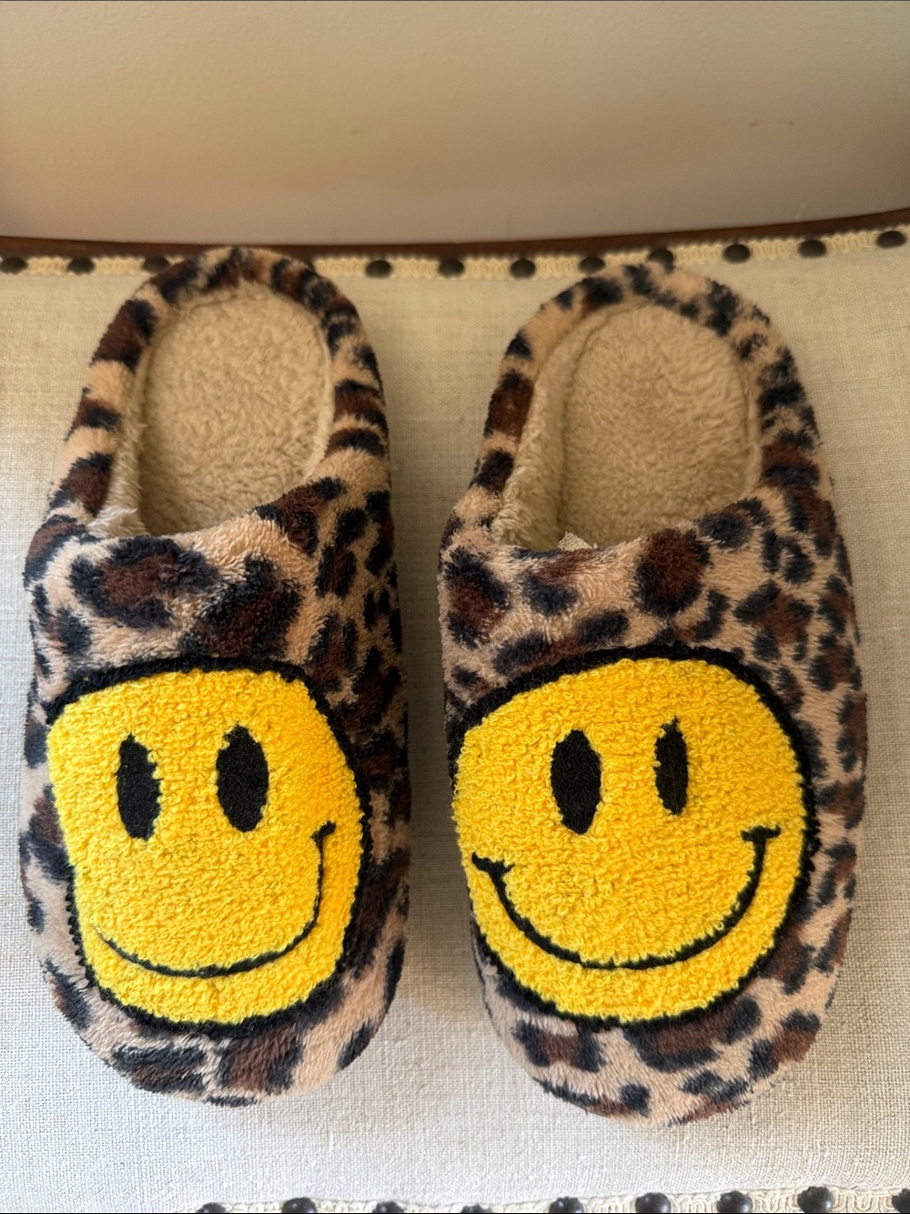 Leopard Print Smiley Face Plush Slippers - Yellow Smiley
